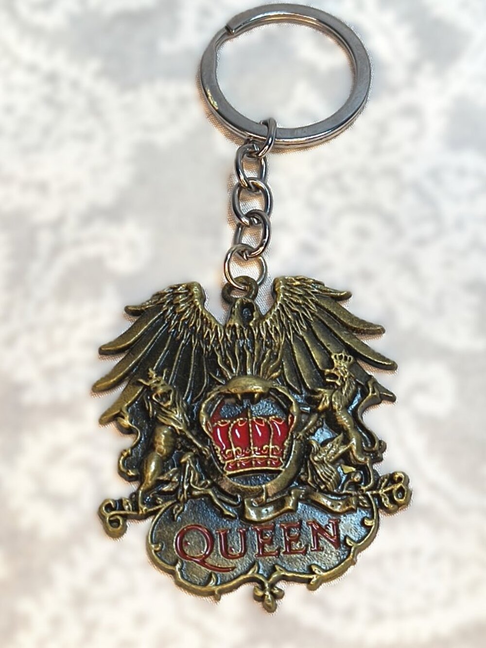 Music Band 2" Queen crest keychain zinc alloy metal Car Bag Women Men Bronze